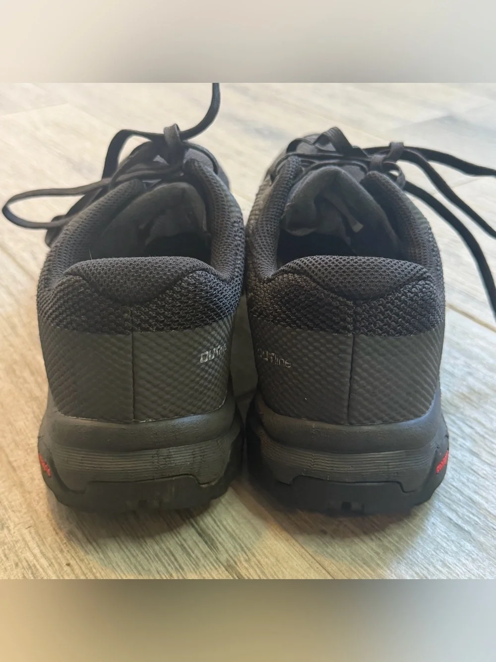 Salomon outline gtx